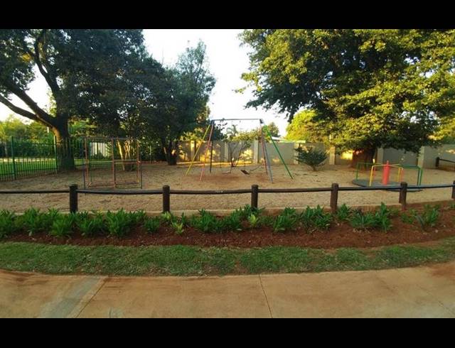 2 BEDROOM APARTMENT FOR SALE IN DIE HOEWES